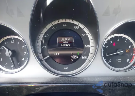 2013 Mercedes-Benz E 350 4Matic из США, поврежденный, VIN WDDHF8JB7DA686267